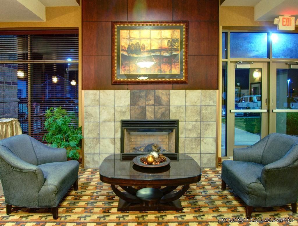 Holiday Inn & Suites Green Bay Stadium, An Ihg Hotel Exterior photo