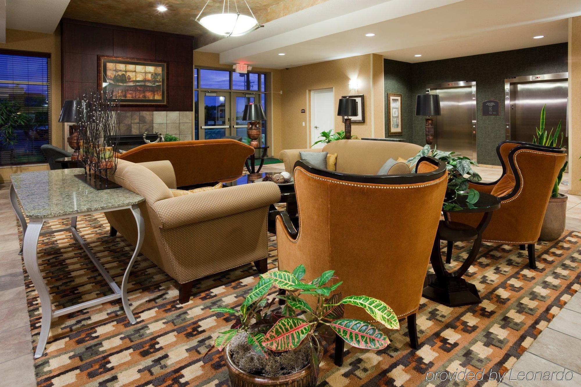 Holiday Inn & Suites Green Bay Stadium, An Ihg Hotel Exterior photo